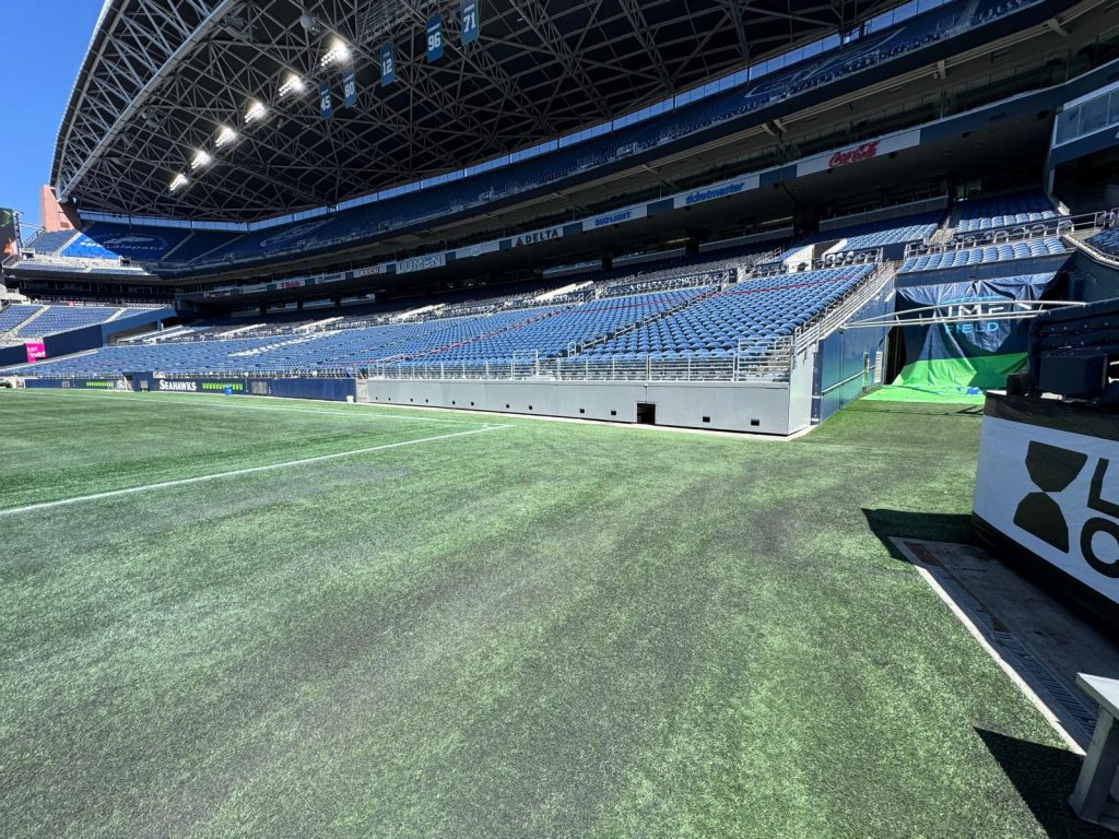 SPS removable banks of terraces at Seattle Stadium